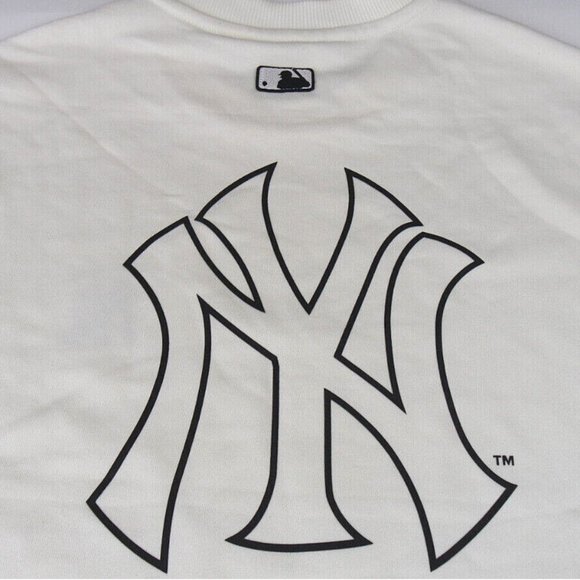 MLB NEW YORK YANKEES IVORY BASIC LOGO SWEATSHIRT - Picture 6 of 7